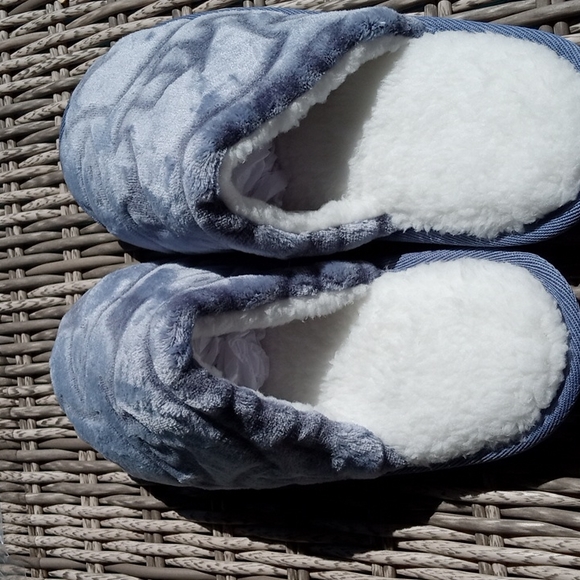 Perfect gift!NWT Vera Bradley Cozy and Soft Polar Bear Sleepers size Large(9/10) - Picture 5 of 8